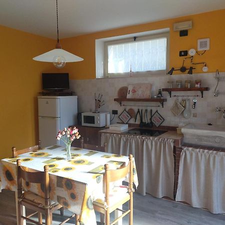 Apartamento La Casa Di Nello Pedemonte Exterior foto