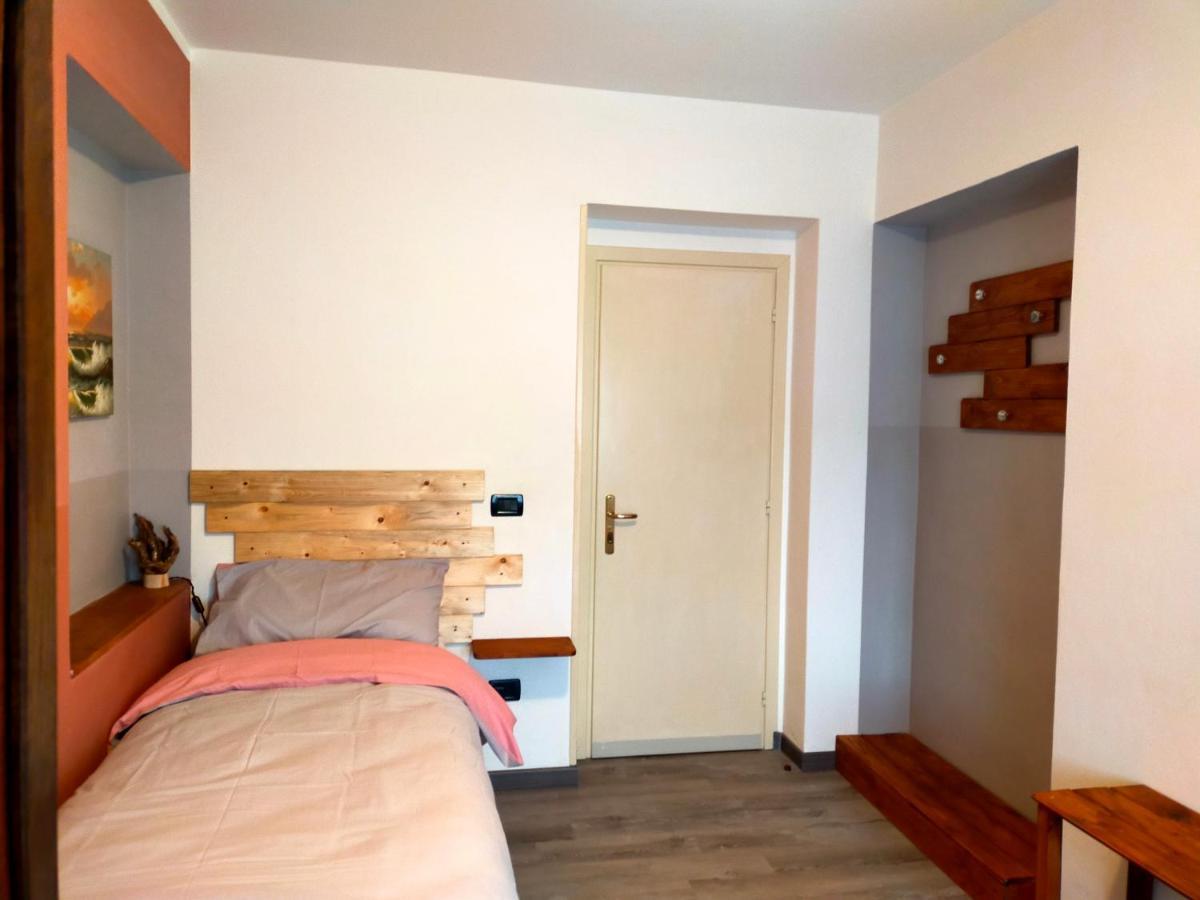 Apartamento La Casa Di Nello Pedemonte Exterior foto
