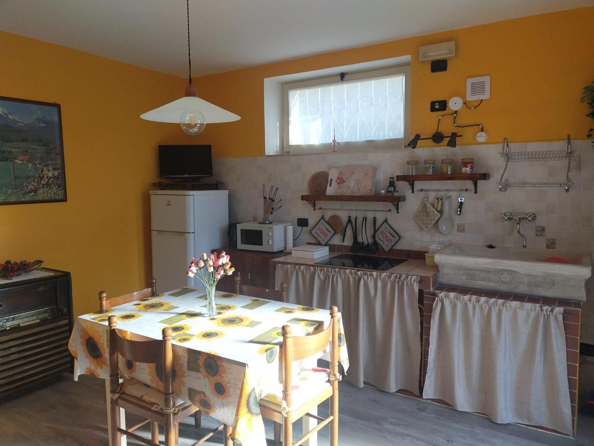 Apartamento La Casa Di Nello Pedemonte Exterior foto