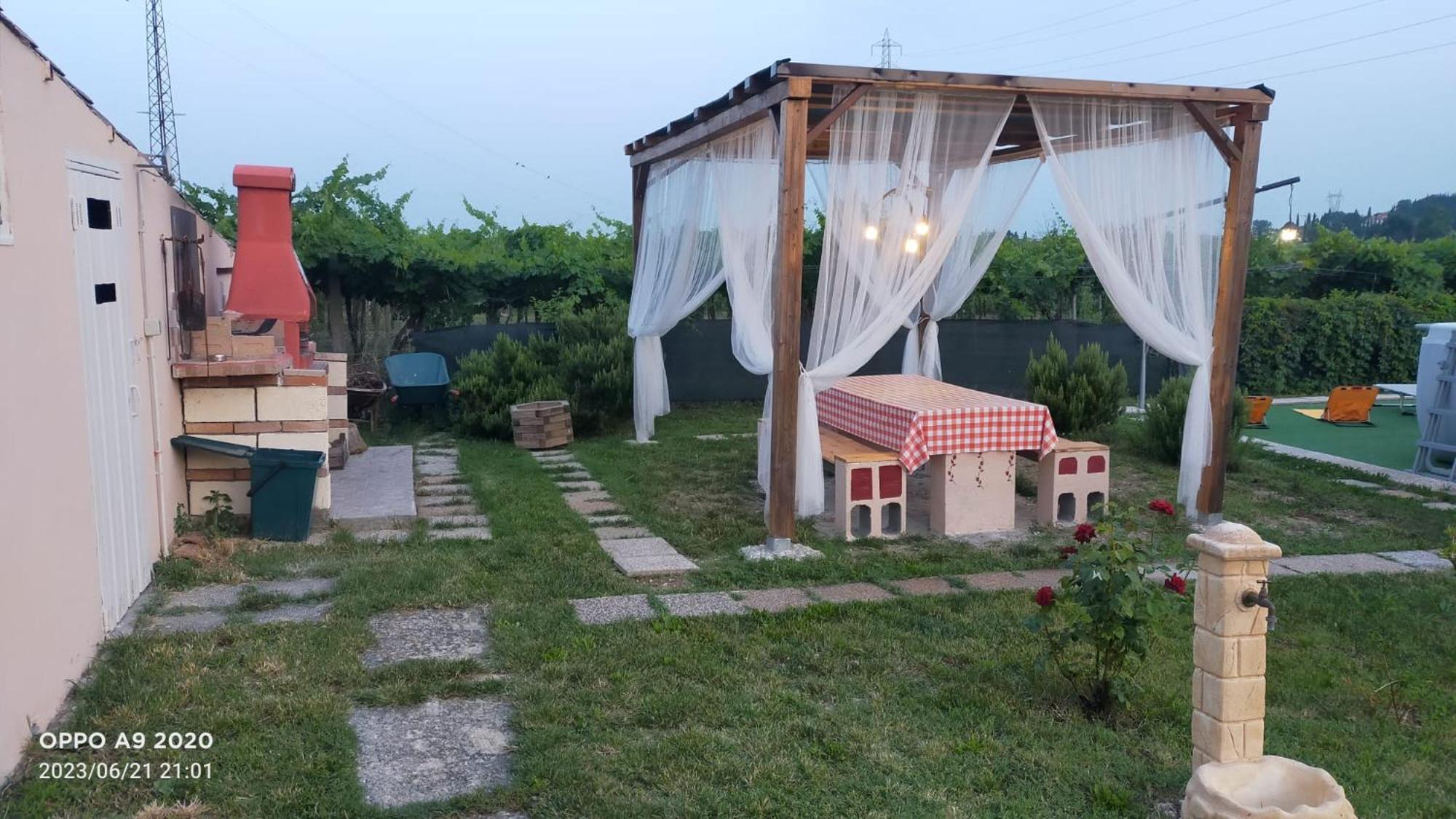 Apartamento La Casa Di Nello Pedemonte Exterior foto